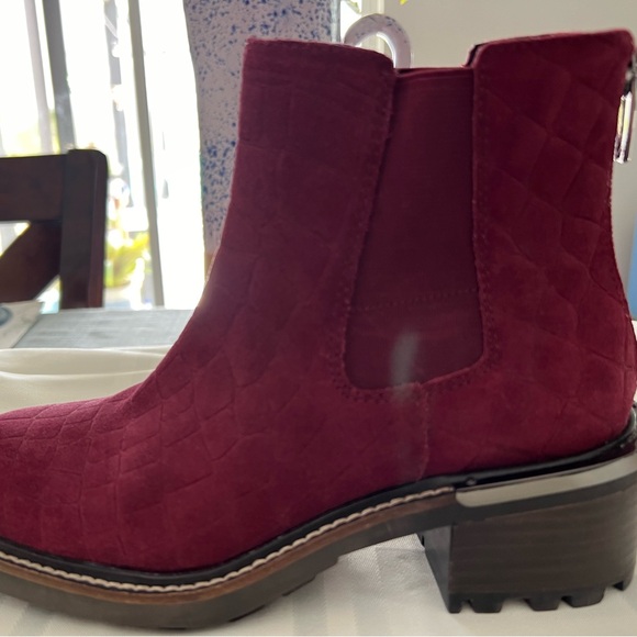 Vince Camuto Leather Suede Chelsea Boots - Kelivena - Picture 6 of 10